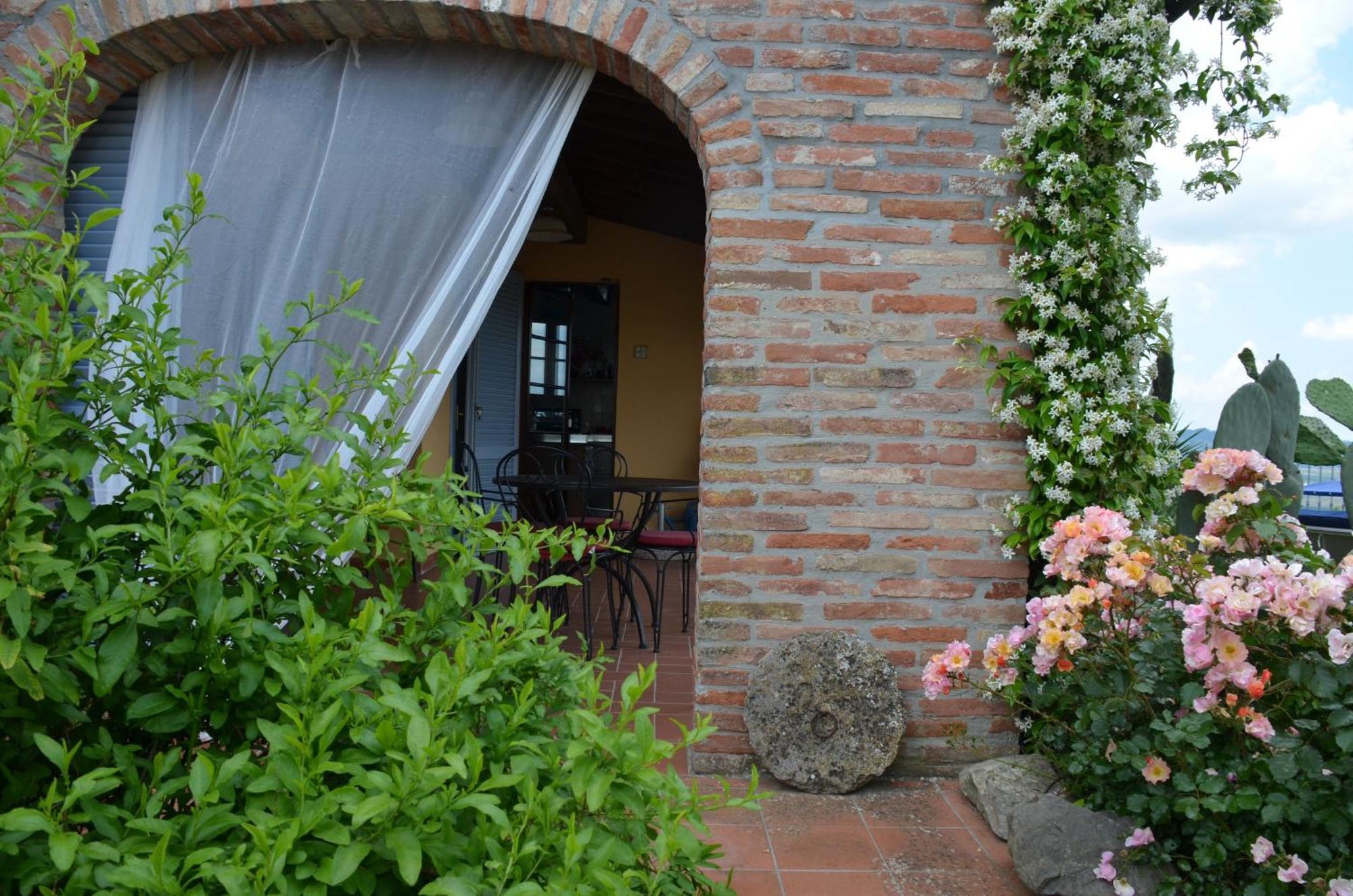 Casa Magnolia Appartement Terricciola Buitenkant foto